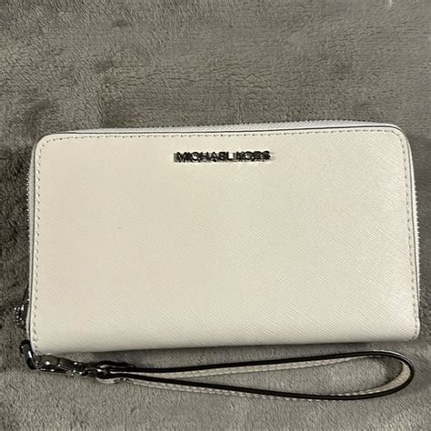 michael kors jet set zip around phone holder wallet wristlet